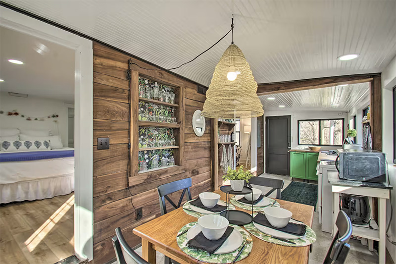 Cottage at Old Stoney Creek Interior