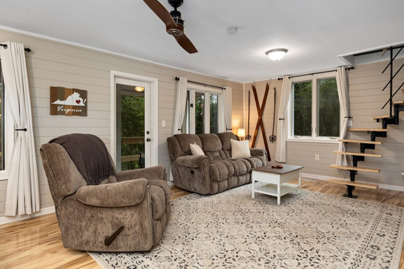 Cozy Mountain Cottage Interior