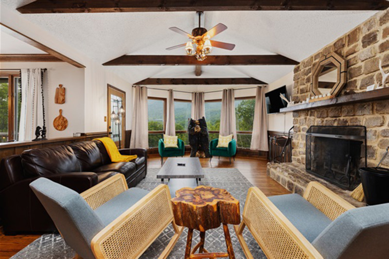 Dancing Bear Lodge Interior