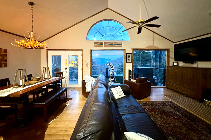 Nine Ridges Retreat Interior