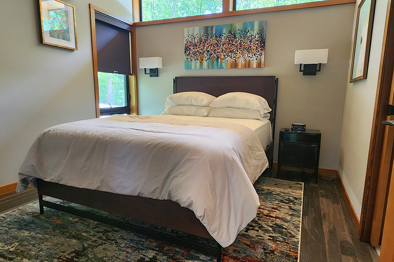 Piedmont Grove Lodging Interior