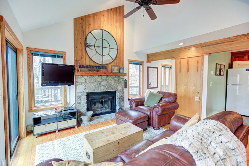 Relaxing 3 bedroom Mountain Cabin Interior