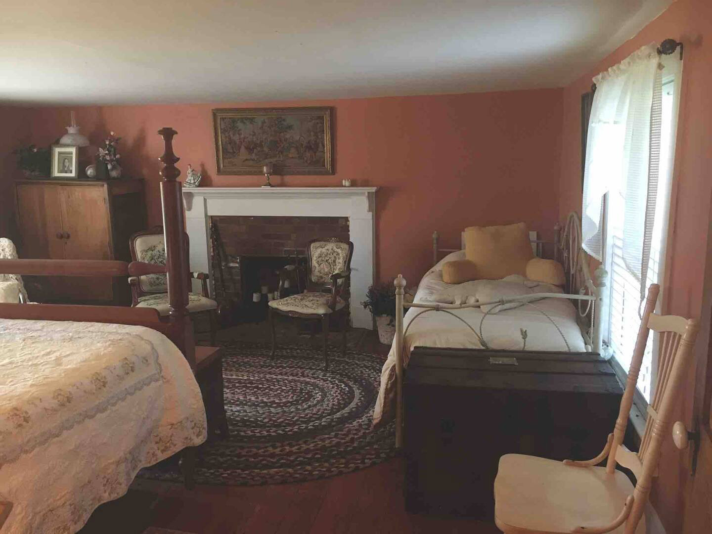 Sleepy Hollow Retreat Enjoy Your Stay Interior