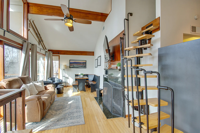 Hillside Hideaway Interior