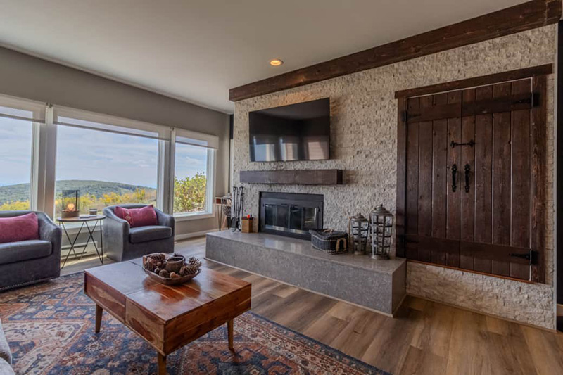 Mountaintop Overlook Interior