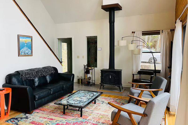 On The Rocks Interior