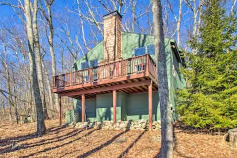 The Brown Bear Lodge