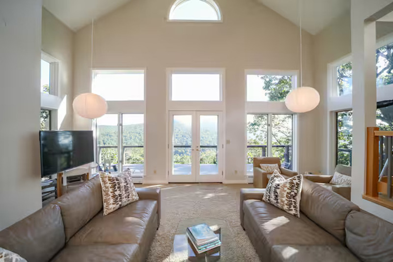 Cliffs Edge Interior